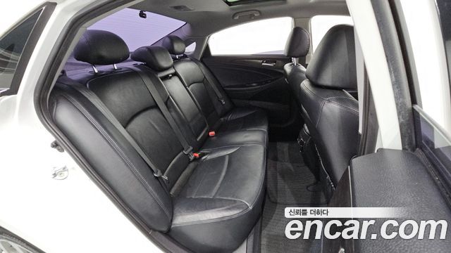 Hyundai Sonata The Brilliant CVVL Premium 2014 — фото 11