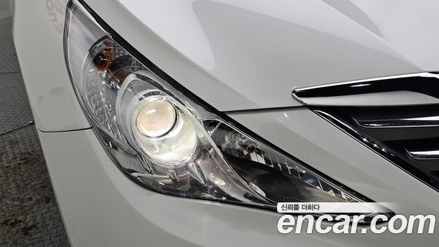Hyundai Sonata The Brilliant CVVL Premium 2014 — фото 22