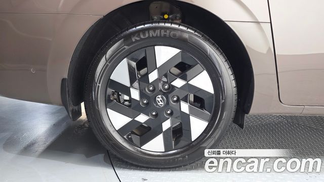 Hyundai Staria L3.5 Lounge 7-Seater Inspiration 2026 — фото 5