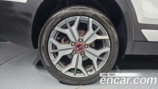 Kia Seltos Gasoline 1.6 Turbo 2WD Signature 2022 — фото 5