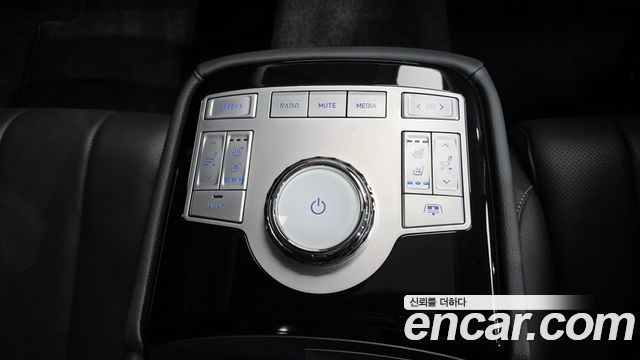 Genesis G80 (RG3) Gasoline 2.5 Turbo AWD 2024 — фото 18