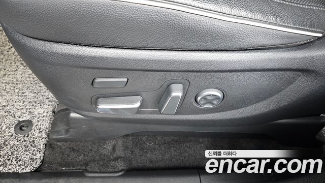 Hyundai Palisade Diesel 2.2 2WD Le Blanc 2024 — фото 32