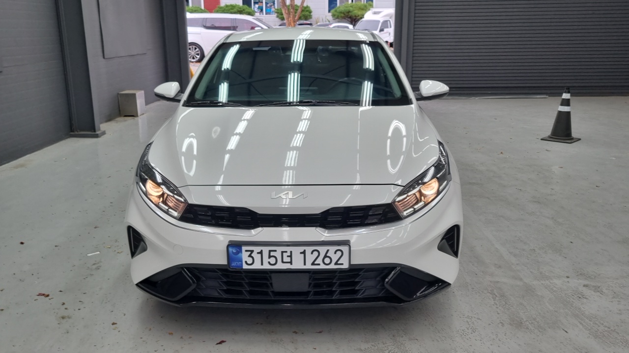 Kia K3 (II) 1.6 Prestige 2022 — фото 3