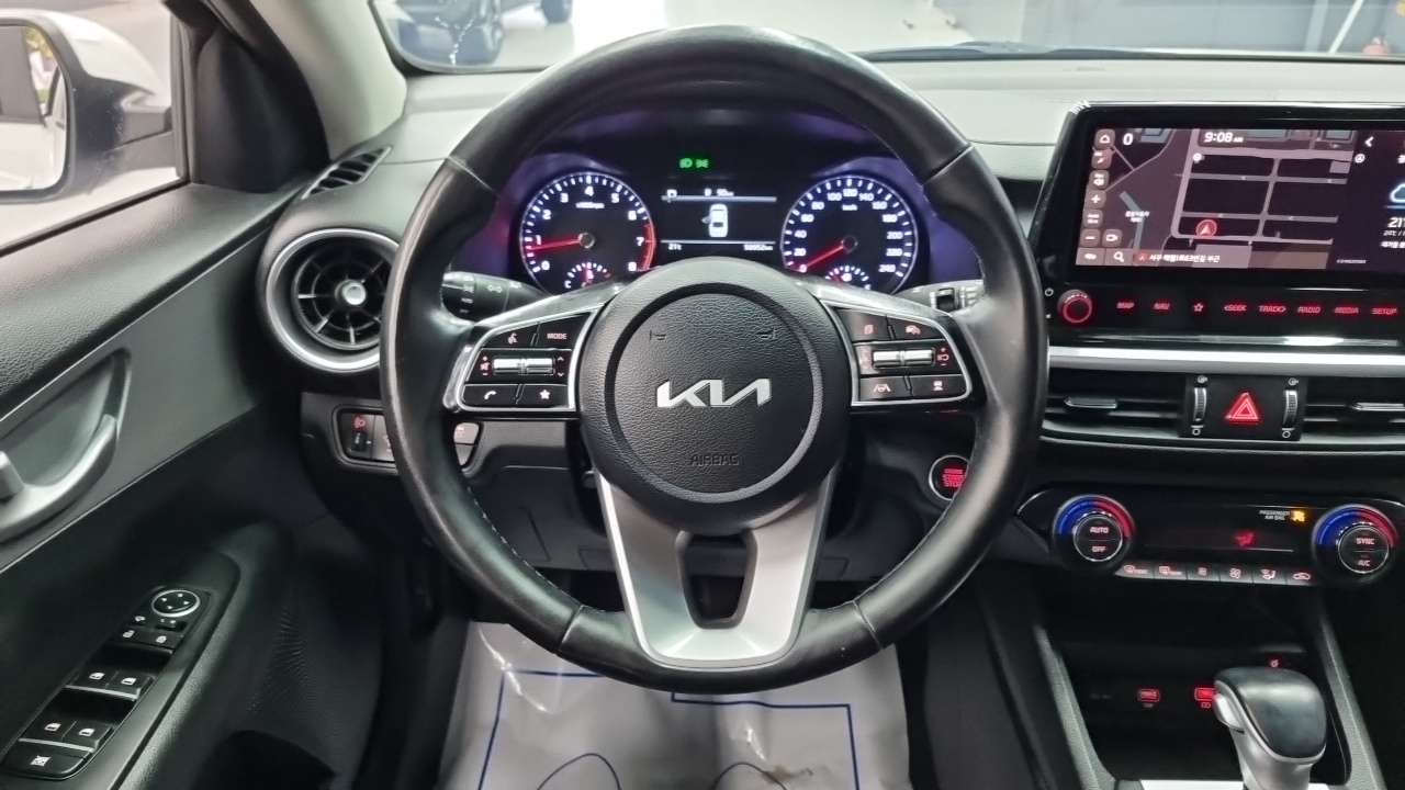 Kia K3 (II) 1.6 Prestige 2022 — фото 16