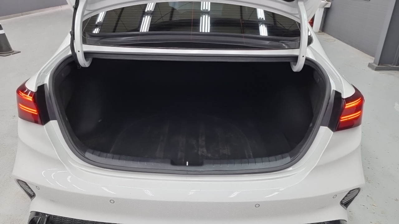 Kia K3 (II) 1.6 Prestige 2022 — фото 20