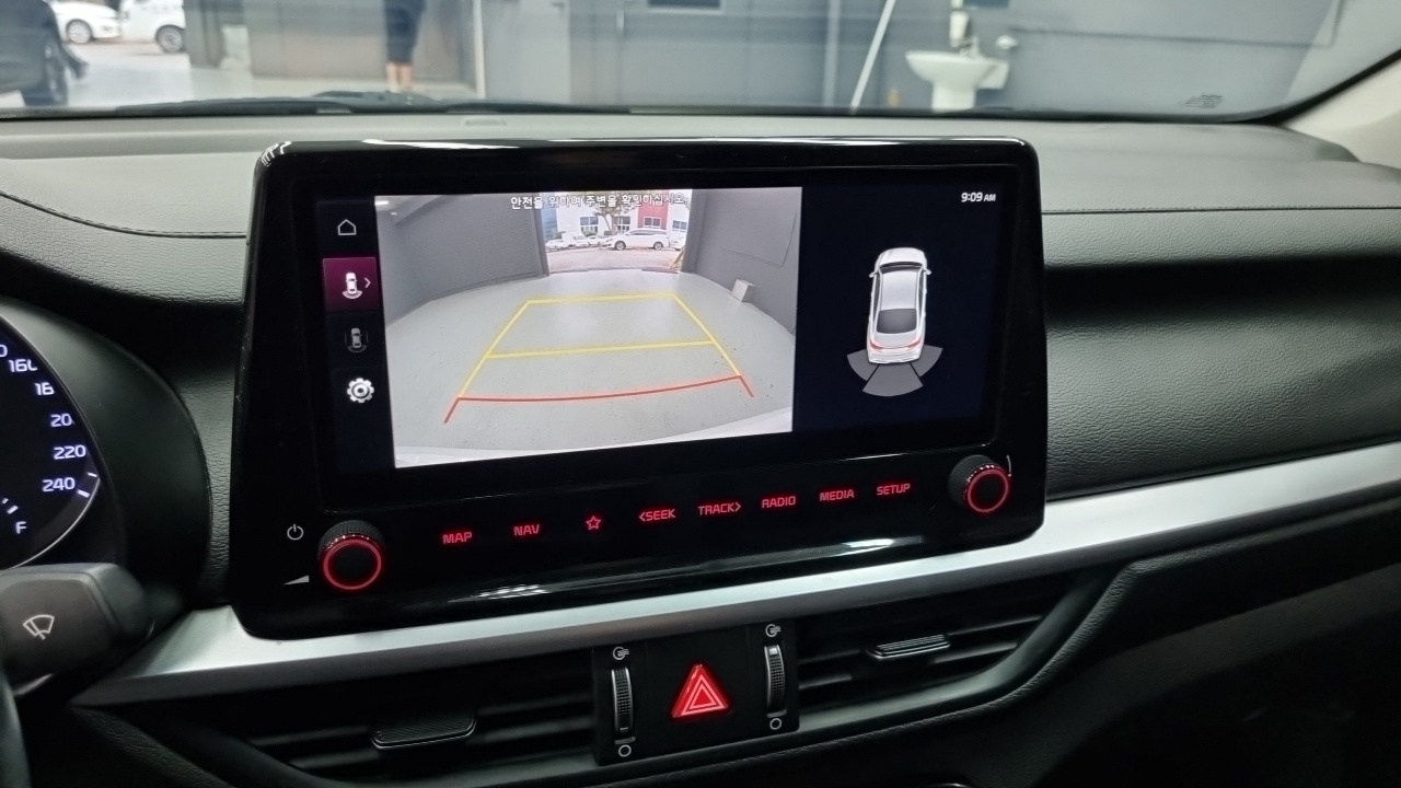 Kia K3 (II) 1.6 Prestige 2022 — фото 21