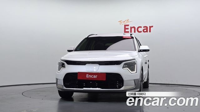 Kia Niro EV Earth 2023 — фото 3