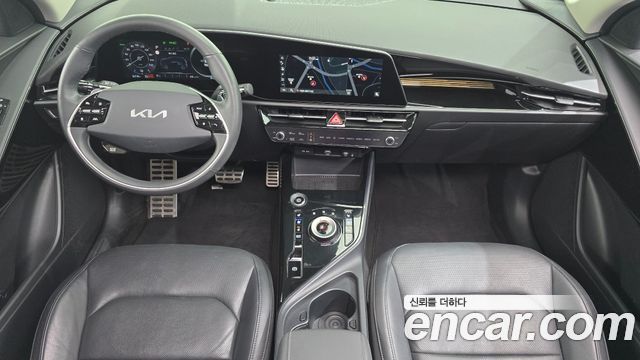 Kia Niro EV Earth 2023 — фото 7