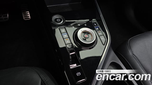 Kia Niro EV Earth 2023 — фото 9