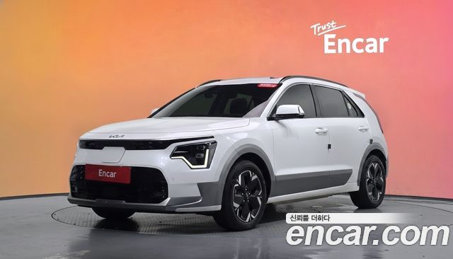 Kia Niro EV Earth 2023 — фото 1
