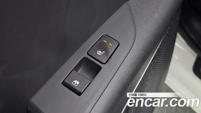 Kia Niro EV Earth 2023 — фото 27