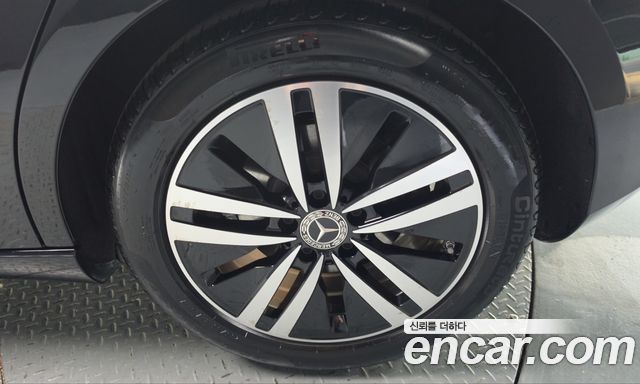 Mercedes-Benz A-Class (W177) A220 Hatchback 2023 — фото 21