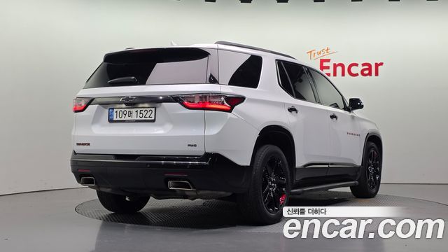 Chevrolet Traverse 3.6 AWD Redline 2021 — фото 2
