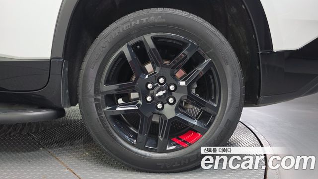 Chevrolet Traverse 3.6 AWD Redline 2021 — фото 5