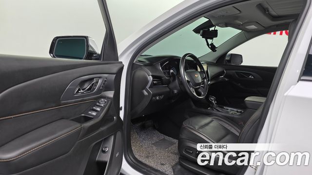Chevrolet Traverse 3.6 AWD Redline 2021 — фото 10