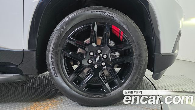 Chevrolet Traverse 3.6 AWD Redline 2021 — фото 21