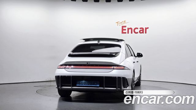 Hyundai Ioniq 6 Long Range Exclusive + 2023 — фото 4