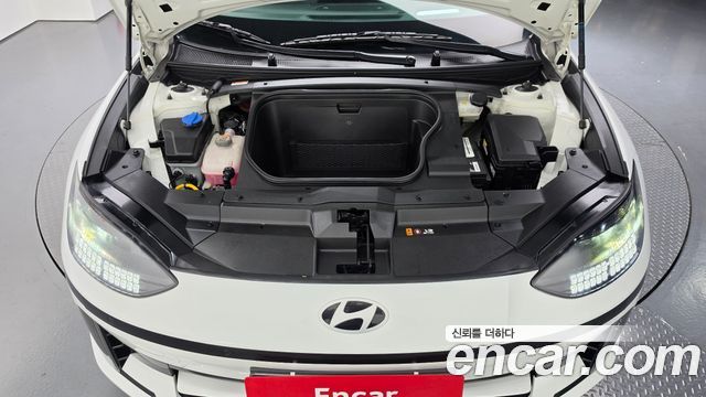 Hyundai Ioniq 6 Long Range Exclusive + 2023 — фото 6