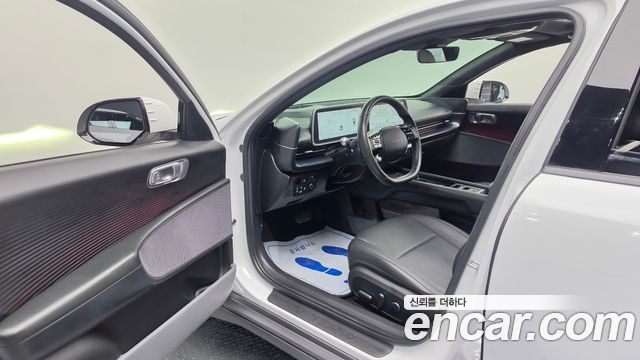 Hyundai Ioniq 6 Long Range Exclusive + 2023 — фото 10