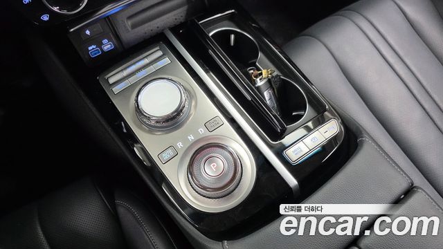 Genesis G80 (RG3) Gasoline 2.5 Turbo AWD 2024 — фото 9
