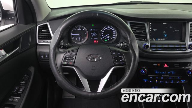 Hyundai Tucson Diesel 1.7 2WD Premium 2018 — фото 18