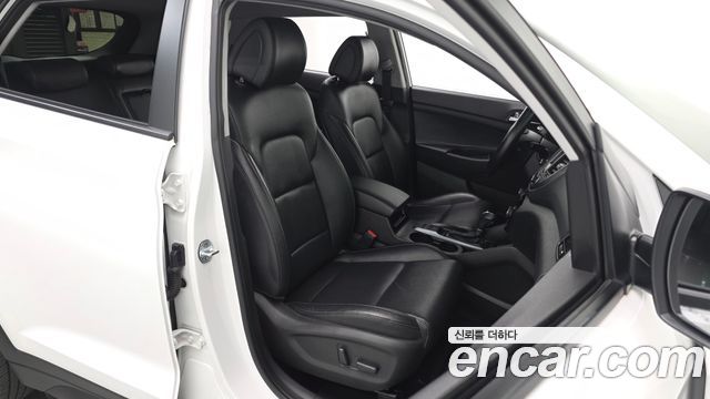 Hyundai Tucson Diesel 1.7 2WD Premium 2018 — фото 32