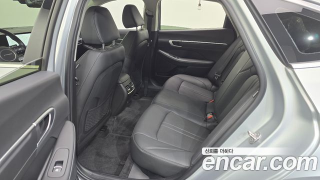 Hyundai Sonata The Edge (DN8) 1.6 Turbo Premium 2024 — фото 11