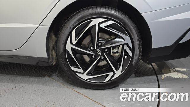 Hyundai Sonata The Edge (DN8) 1.6 Turbo Premium 2024 — фото 21