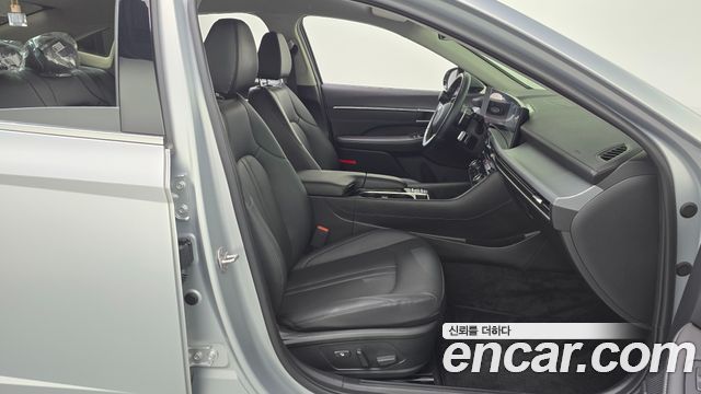 Hyundai Sonata The Edge (DN8) 1.6 Turbo Premium 2024 — фото 26