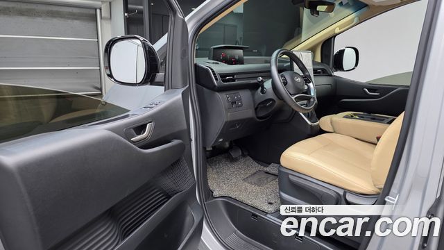 Hyundai Staria L3.5 Tourer 9-Seater Modern 2022 — фото 10