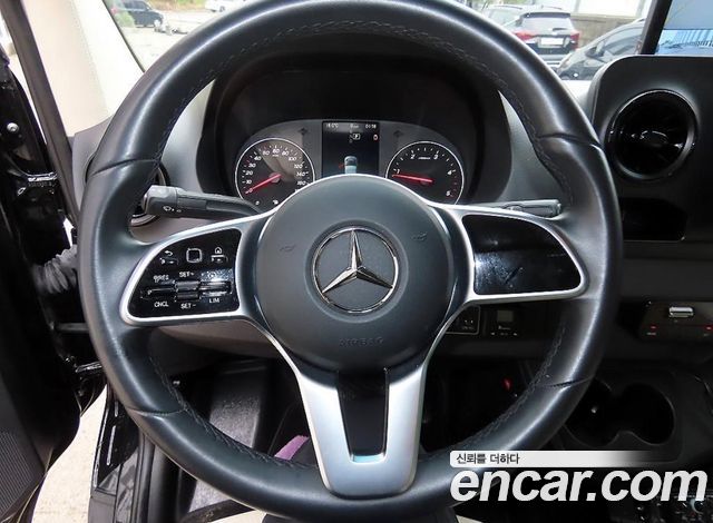 Mercedes-Benz Sprinter 2.0 Diesel 2023 — фото 8