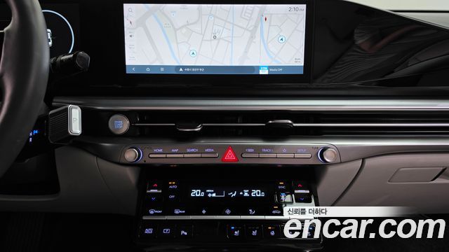 Hyundai Grandeur (GN7) 2,5 Gasoline 2WD Exclusive 2023 — фото 13