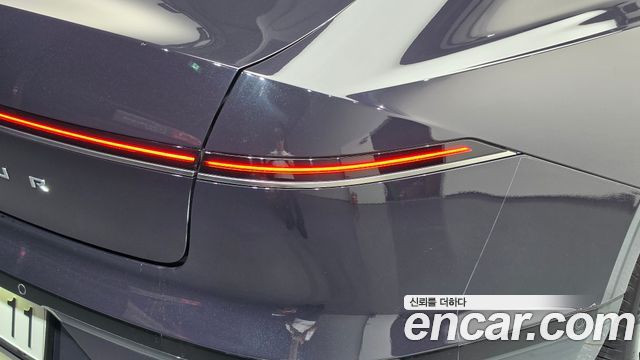 Hyundai Grandeur (GN7) 2,5 Gasoline 2WD Exclusive 2023 — фото 23