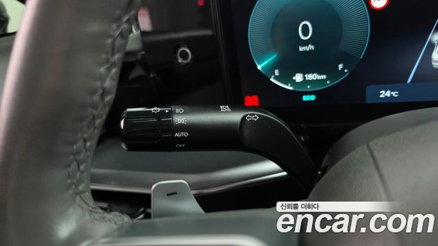 Hyundai Grandeur (GN7) 2,5 Gasoline 2WD Exclusive 2023 — фото 29