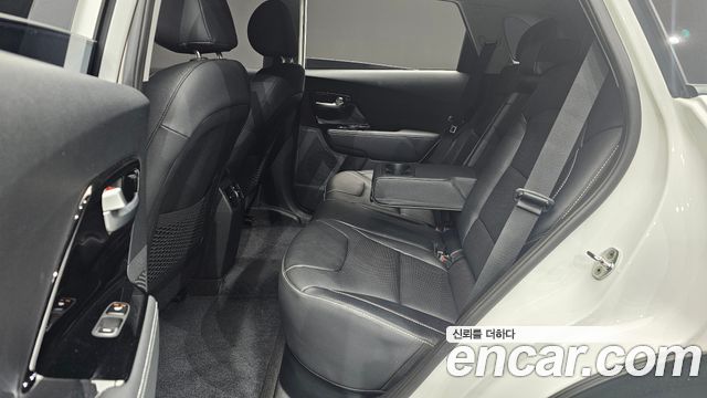 Kia Niro EV Noblesse 2022 — фото 11