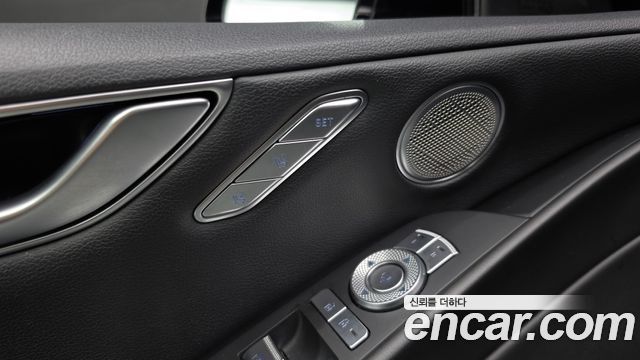 Genesis G80 (RG3) Gasoline 2.5 Turbo AWD 2021 — фото 36