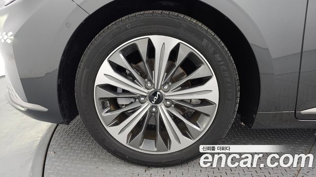 Kia K8 Hybrid Signature Special 2024 — фото 5