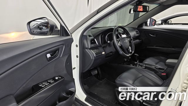 KG Mobility (SsangYong) Tivoli VX 2WD 2017 — фото 10