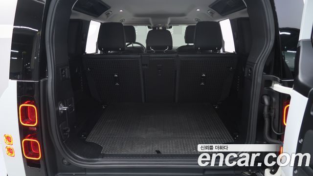 Land Rover Defender (L663) 110 D240 S 2020 — фото 16
