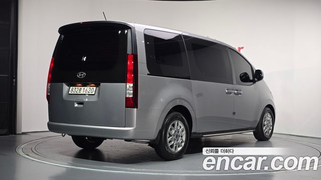 Hyundai Staria L3.5 Cargo 3-Seater Modern 2025 — фото 2