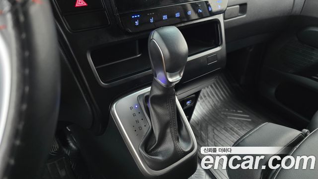 Hyundai Staria L3.5 Cargo 3-Seater Modern 2025 — фото 9