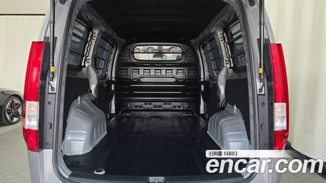 Hyundai Staria L3.5 Cargo 3-Seater Modern 2025 — фото 16