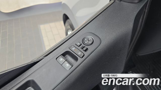 Hyundai Staria L3.5 Cargo 3-Seater Modern 2025 — фото 19