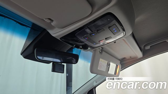 Hyundai Staria L3.5 Cargo 3-Seater Modern 2025 — фото 27