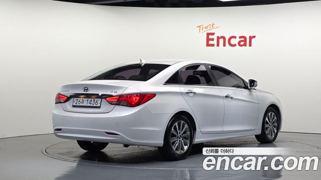 Hyundai Sonata The Brilliant CVVL Premium 2013 — фото 2