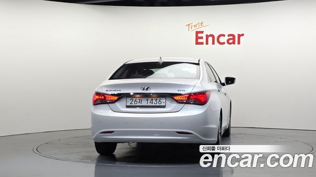 Hyundai Sonata The Brilliant CVVL Premium 2013 — фото 4