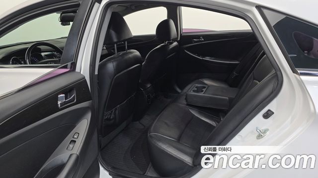 Hyundai Sonata The Brilliant CVVL Premium 2013 — фото 12
