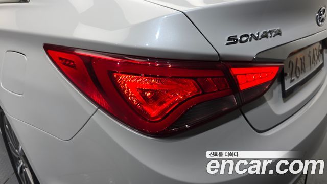 Hyundai Sonata The Brilliant CVVL Premium 2013 — фото 23