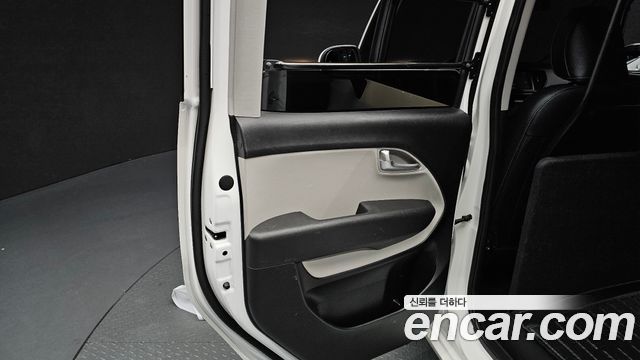 Kia Ray Van 2-Seater Prestige Special 2023 — фото 25