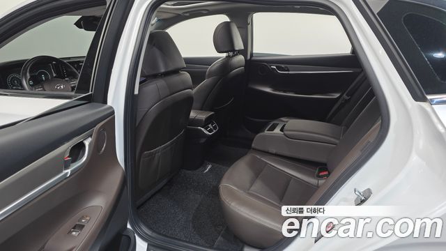 Hyundai Grandeur (IG) 2.5 Premium Choice 2020 — фото 12